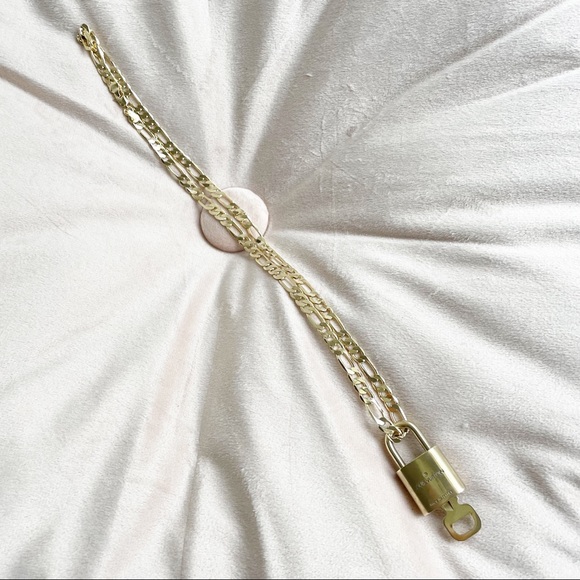 Louis Vuitton 14k Padlock & Key Necklace Set - Picture 8 of 8